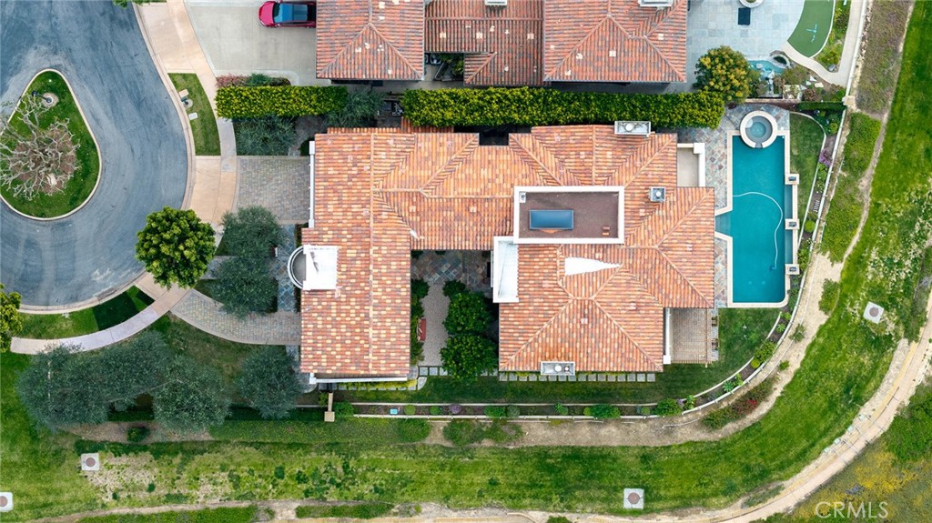 https://media.crmls.org/medias/5acead6e-12b6-466b-b79a-f999cac118f3.jpg?preset=X-Large