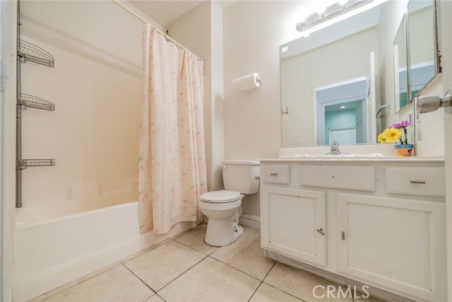 7404 Marshall Court, Highland CA: https://media.crmls.org/medias/5acecb7b-f4ea-4472-ac4c-b123a3414f3c.jpg