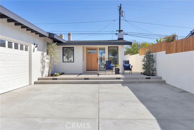 Detail Gallery Image 2 of 47 For 900 Catalina Ave, Seal Beach,  CA 90740 - 3 Beds | 2 Baths