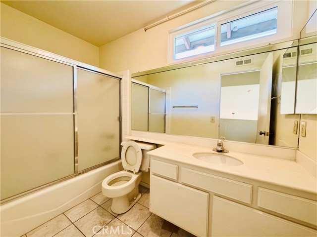 Detail Gallery Image 19 of 21 For 10 Coldbrook, Irvine,  CA 92604 - 4 Beds | 2/1 Baths