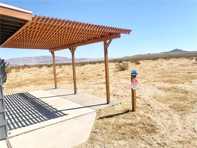 Detail Gallery Image 6 of 17 For 57220 Mikiska Bld, Landers,  CA 92285 - 1 Beds | 1 Baths