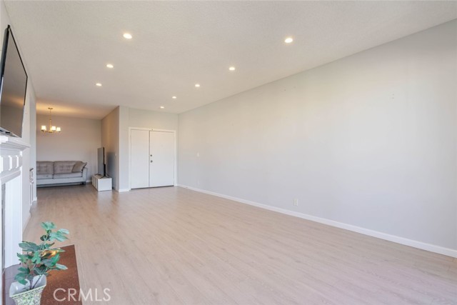 Detail Gallery Image 18 of 36 For 4430 Noble Ave #202,  Sherman Oaks,  CA 91403 - 2 Beds | 2 Baths