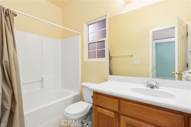 Detail Gallery Image 22 of 31 For 2500 W Perez, Visalia,  CA 93291 - 3 Beds | 2 Baths