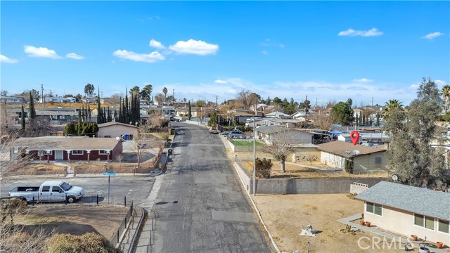 Detail Gallery Image 7 of 41 For 16550 Don St, Victorville,  CA 92395 - 3 Beds | 3 Baths