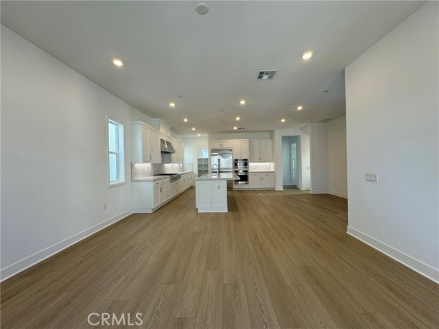 Detail Gallery Image 18 of 40 For 114 Seep, Irvine,  CA 92618 - 4 Beds | 4 Baths