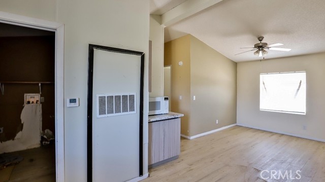 Detail Gallery Image 13 of 47 For 9351 Camp Rock Rd, Lucerne Valley,  CA 92356 - 3 Beds | 2 Baths