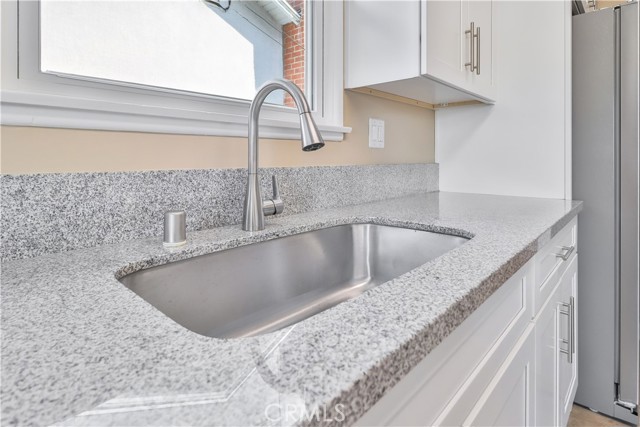 21032 Cantara Street, Canoga Park CA: https://media.crmls.org/medias/5ad105eb-367d-4951-993b-e87c8399996f.jpg