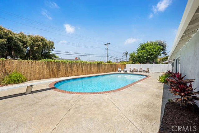 3221 Copa De Oro Drive, Los Alamitos CA: https://media.crmls.org/medias/5ad14585-5078-40b3-b335-33f1f05f5978.jpg