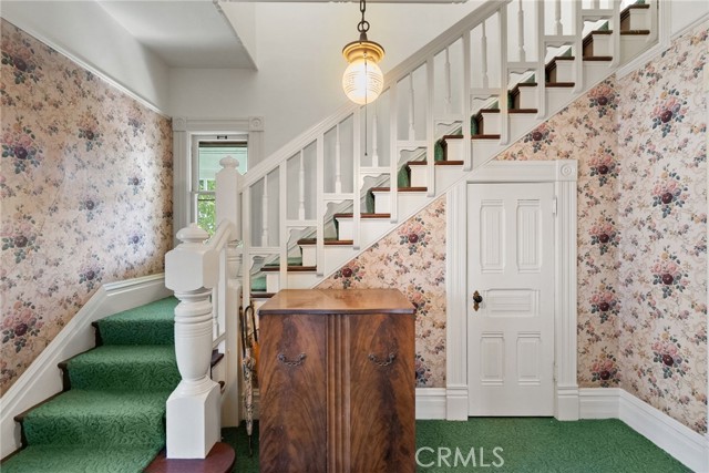 591 W 9th, San Bernardino CA: https://media.crmls.org/medias/5ad172db-2b9d-4973-b013-f1eefb6bd868.jpg