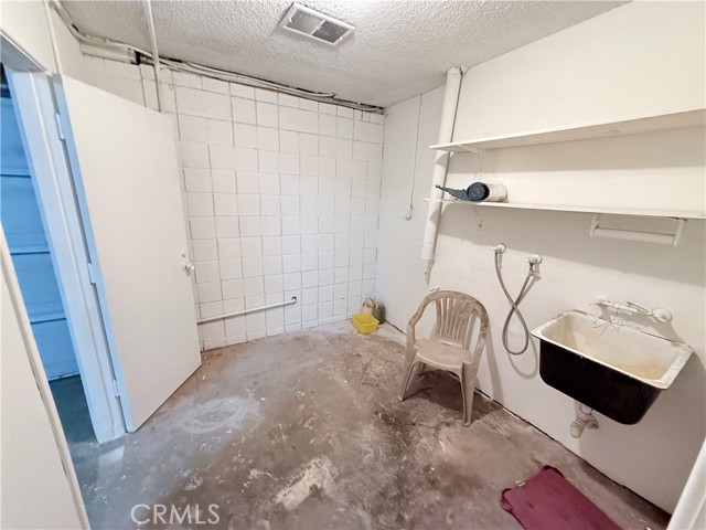 Detail Gallery Image 22 of 29 For 2575 Riverside Ter, Los Angeles,  CA 90039 - – Beds | – Baths