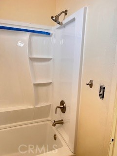 Detail Gallery Image 7 of 8 For 3810 W Valencia #D,  Fullerton,  CA 92833 - 2 Beds | 1/1 Baths