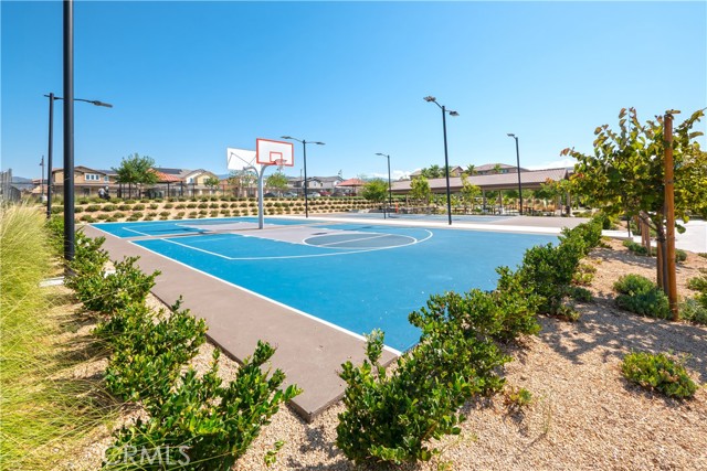 Detail Gallery Image 55 of 69 For 16657 Snowdrop Ln #2,  Fontana,  CA 92336 - 4 Beds | 3 Baths