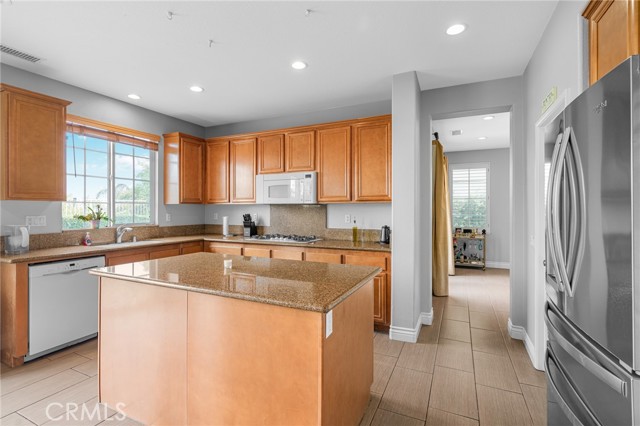 Image 11 of 43 For 16631 Sagebrush Street