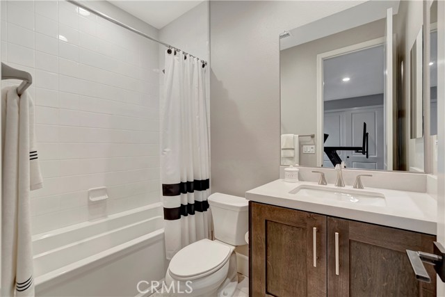 17311 Juniper Lane, Huntington Beach CA: https://media.crmls.org/medias/5ad24e49-ced6-4880-a4c4-c5b4d2b58c6c.jpg