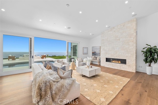 Detail Gallery Image 13 of 72 For 32042 Isthmus View Dr, Rancho Palos Verdes,  CA 90275 - 6 Beds | 6/2 Baths