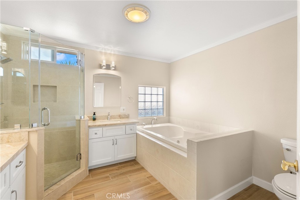 MLS #OC25233783 image #34