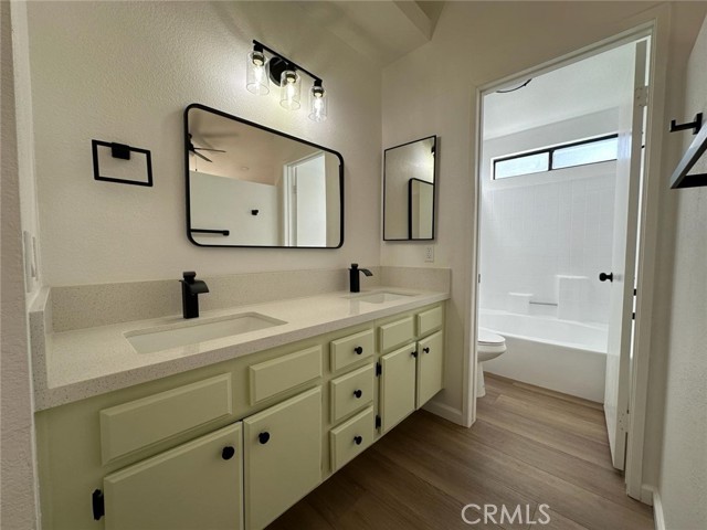 Detail Gallery Image 12 of 23 For 37749 Autumn Ln, Palmdale,  CA 93550 - 3 Beds | 2 Baths