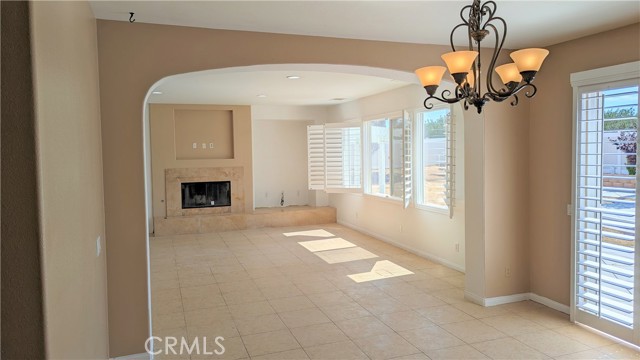 6738 Serrano Avenue, Hesperia CA: https://media.crmls.org/medias/5ad36aa0-3fcd-4bae-a71d-6666507191df.jpg
