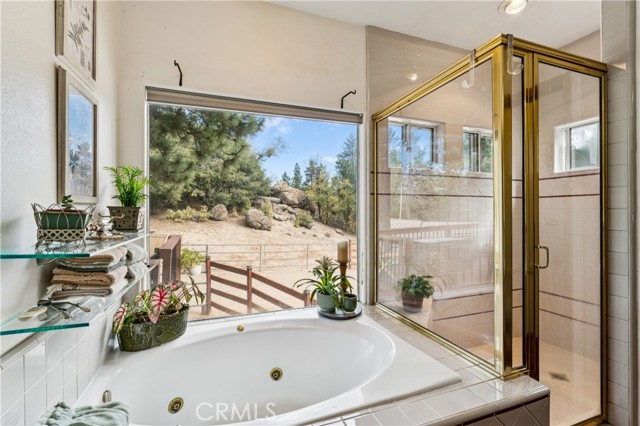 32360 Pine Manor Lane, Running Springs, CA 92382