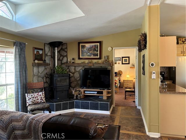 4060 Indian Peak Road, Mariposa CA: https://media.crmls.org/medias/5ad414e4-8dd5-4417-91c9-4ba5b0cb7cf1.jpg