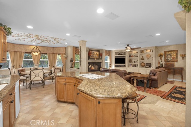 Detail Gallery Image 19 of 73 For 9902 Lapworth, Huntington Beach,  CA 92646 - 4 Beds | 5 Baths