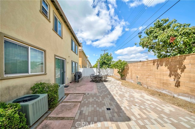 17 Citrus Glen, Buena Park CA: https://media.crmls.org/medias/5ad54ce0-801f-45b0-926b-9234a4677da6.jpg