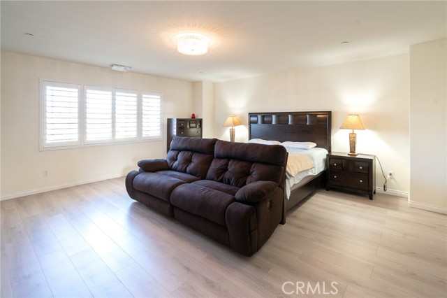 MLS #WS25256873 image #11