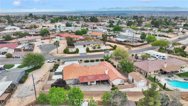 Detail Gallery Image 9 of 44 For 19804 Haida Rd, Apple Valley,  CA 92307 - 4 Beds | 3 Baths
