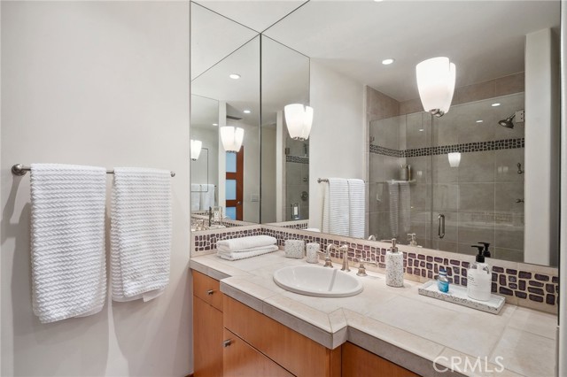 2278 Channel Rd Road, Newport Beach CA: https://media.crmls.org/medias/5ad778c8-8555-42ac-945b-7c78a8e541d4.jpg