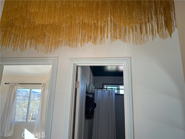 Detail Gallery Image 3 of 7 For 6546 Rose Ellen Ave, Twentynine Palms,  CA 92277 - 2 Beds | 1 Baths