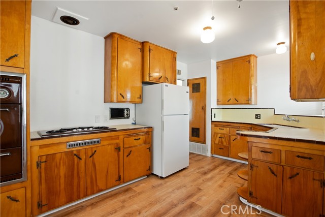 Detail Gallery Image 16 of 23 For 924 W E, Ontario,  CA 91762 - 3 Beds | 1/1 Baths