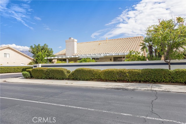 1021 Laguna Seca Court, Banning CA: https://media.crmls.org/medias/5ad901b7-d5e4-44e1-b2bf-6ef4f0111215.jpg