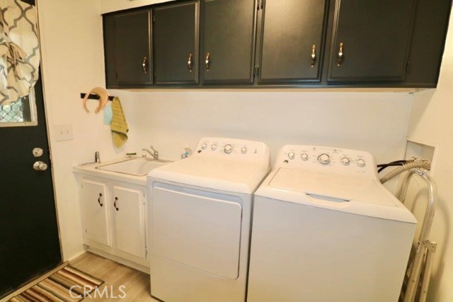 Detail Gallery Image 29 of 46 For 12726 Lake Forest Dr #25,  La Mirada,  CA 90638 - 2 Beds | 2 Baths