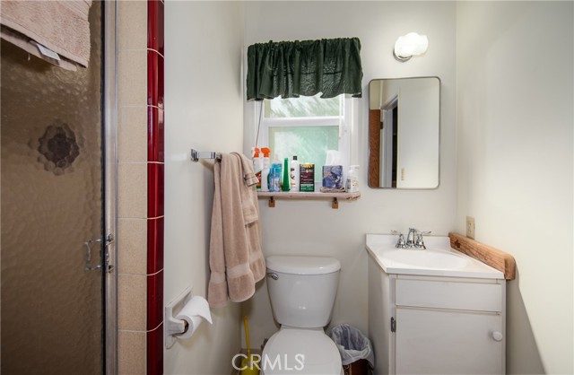 Detail Gallery Image 15 of 25 For 33993 Avenue E, Yucaipa,  CA 92399 - 3 Beds | 2 Baths