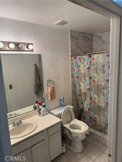 14222 Filmore Street, Arleta CA: https://media.crmls.org/medias/5ad9c34c-1cf5-4d4b-96a6-e13111c41902.jpg
