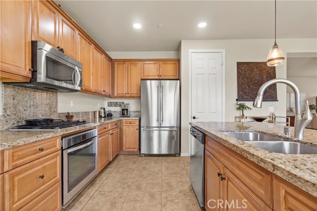 Detail Gallery Image 13 of 58 For 74139 Kingston Ct, Palm Desert,  CA 92211 - 3 Beds | 2/1 Baths