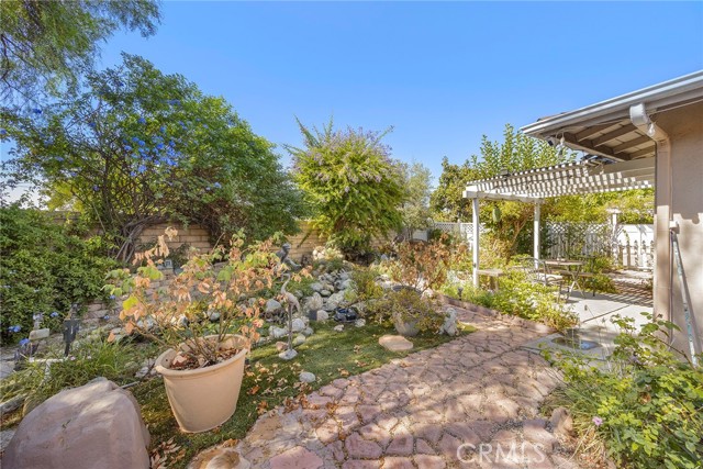 12362 Emrys Avenue, Garden Grove CA: https://media.crmls.org/medias/5adc3cf5-f0f5-47e4-aa0a-44ed6792c701.jpg