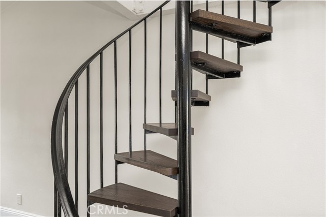 Detail Gallery Image 35 of 42 For 17110 Bluewater Ln, Huntington Beach,  CA 92649 - 1 Beds | 1/1 Baths