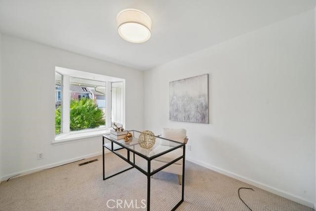 Detail Gallery Image 14 of 34 For 1406 Cedarwood, San Mateo,  CA 94403 - 4 Beds | 2/1 Baths