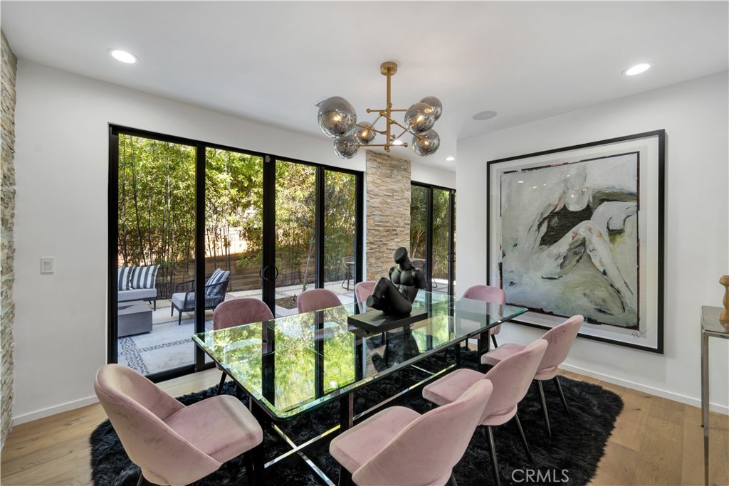 25. 2743 Laurel Canyon Boulevard Los Angeles, CA 90046