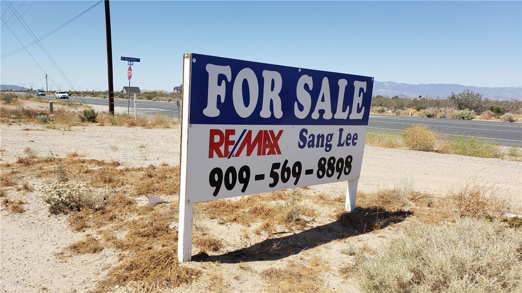 395 St Hwy 395 Street, Victorville, CA 92392