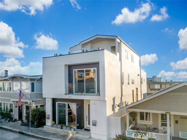 417 E Bay, Newport Beach CA: https://media.crmls.org/medias/5addb63d-7dec-471b-8548-ab947ca0bfa5.jpg