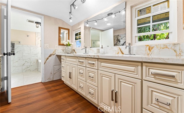 Detail Gallery Image 21 of 48 For 1236 E Sierra Madre, Glendora,  CA 91741 - 5 Beds | 3 Baths