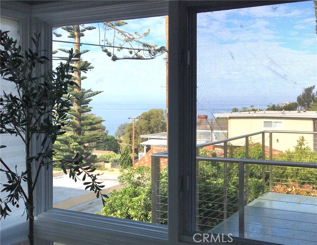 Detail Gallery Image 10 of 25 For 254 Arch St, Laguna Beach,  CA 92651 - 2 Beds | 2 Baths