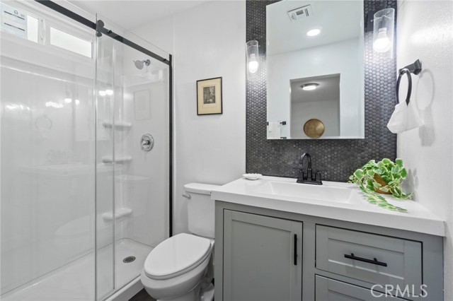 6212 Santa Rita Avenue, Garden Grove CA: https://media.crmls.org/medias/5adf2bf7-c831-41b6-a1da-b7a5ad05c2f1.jpg