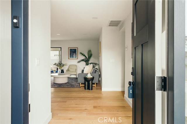 16502 Potter Circle, Huntington Beach CA: https://media.crmls.org/medias/5ae05f05-d309-4384-9ac5-27716de11fda.jpg