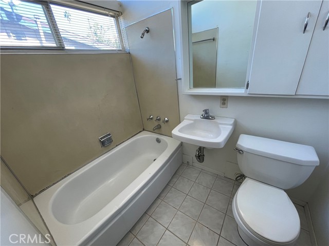 Bathroom 1-Hallway off Kitchen