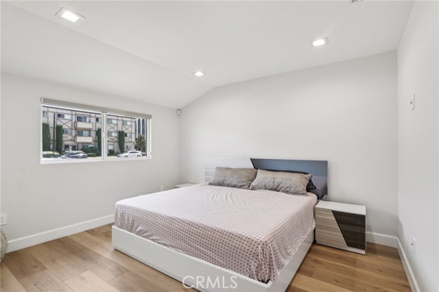 16751 Devonshire Street, Granada Hills CA: https://media.crmls.org/medias/5ae0993d-2e9f-4337-92e1-db05ea030240.jpg