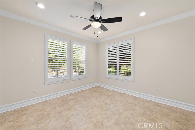 Detail Gallery Image 4 of 69 For 23761 Hollingsworth Dr, Murrieta,  CA 92562 - 4 Beds | 3/1 Baths