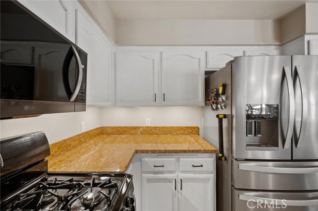 Detail Gallery Image 14 of 45 For 3414 Holly Grove St, Westlake Village,  CA 91362 - 3 Beds | 2 Baths